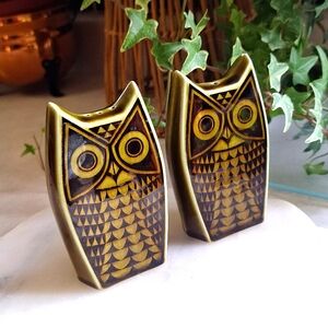 SALE!! HORNSEA England Heirloom "Green" Owl (Very rare) Salt & Pepper Shakers